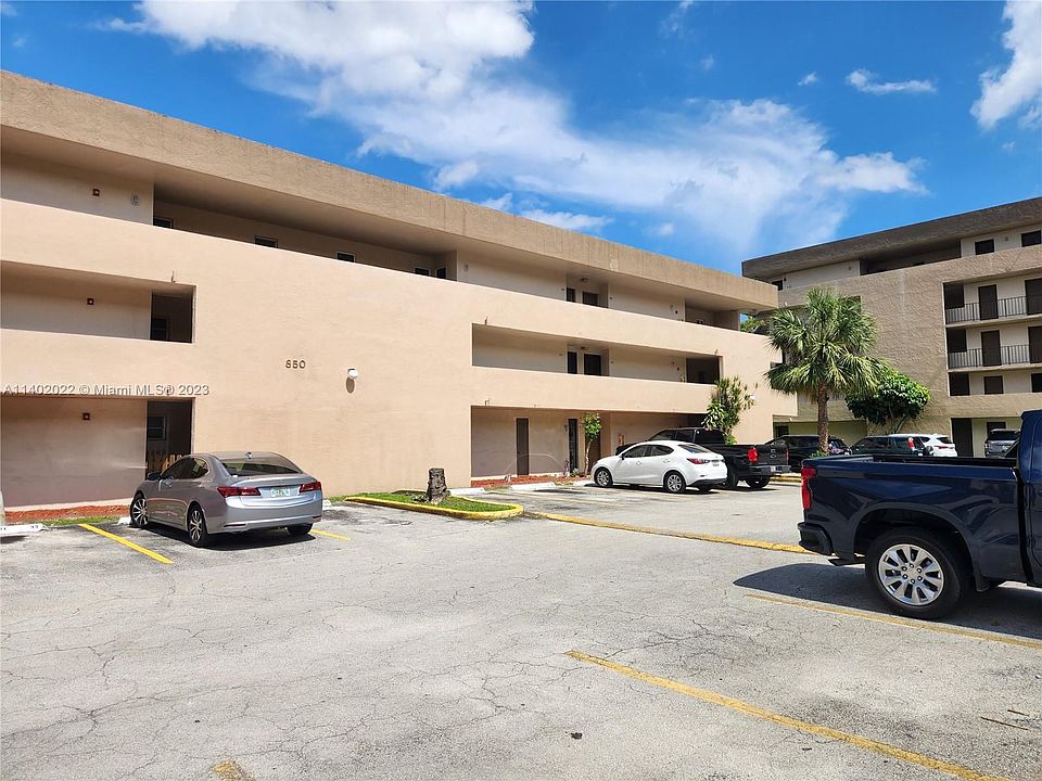 1st image of 850 NW 87th Ave APT 206