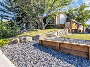 16 N Rundleson Way NE, Calgary, AB T1Y3N6