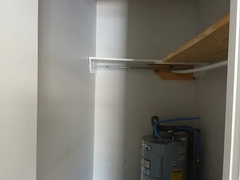 120 Walnut St #23 — Photo 6