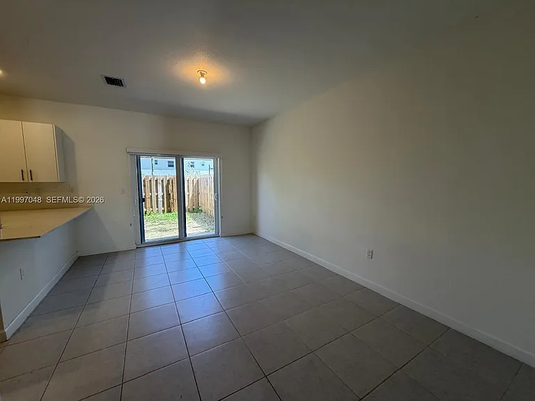 2659 SE 28th Ave — Photo 18