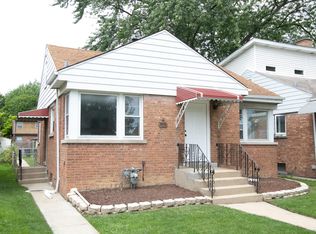 3916 Sunnyside Ave, Brookfield, IL 60513