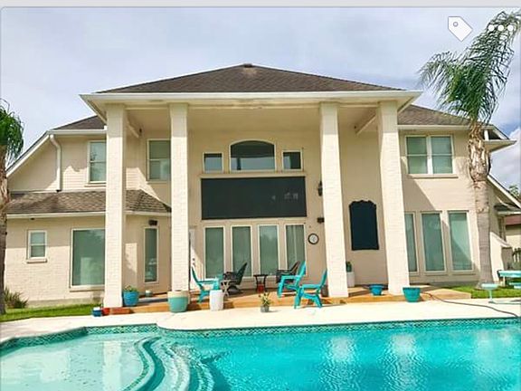 Patio facing golf course 