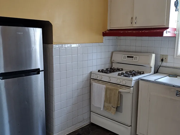 4527 Francis St — Photo 5