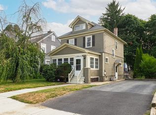 122 Highland Ave, Lowell, MA 01851