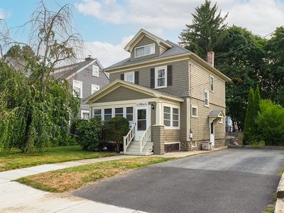 122 Highland Ave, Lowell, MA, 01851