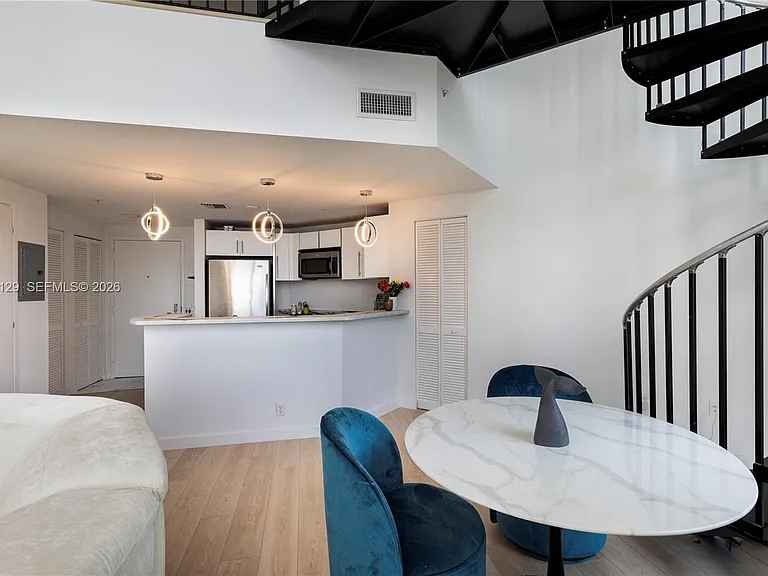 300 S Biscayne Blvd #L-1014 — Photo 7