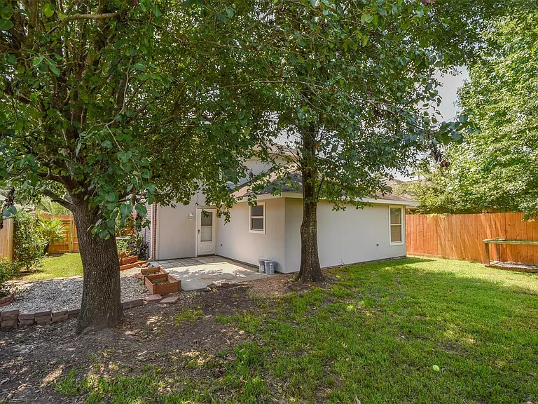26986 Crown Haven Dr — Photo 17