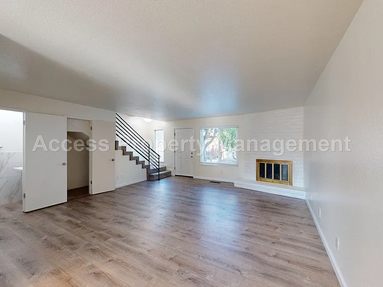 229 Starr Ave — Photo 11