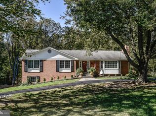 6022 Berwynd Ct, Fairfax, VA 22030