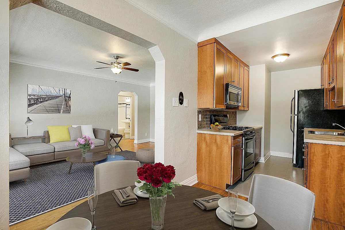 Park Aire Apartments — Photo 1