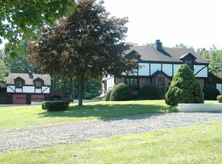 49 Nimble Hill Rd, Newington, NH 03801