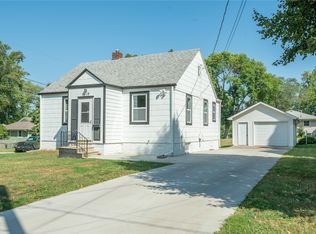 5819 Sheridan Ave, Des Moines, IA 50322
