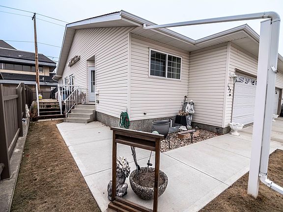 2nd image of 4610 50th Ave #137