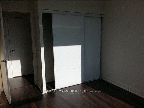 5th image of 68 Canterbury Pl #1606