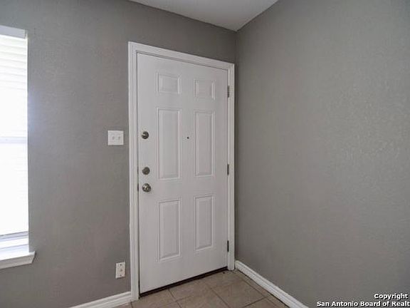 2nd image of 611 Ellor Dr #611