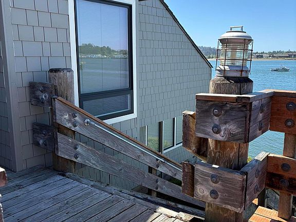 3rd image of 1000 SE Bay Blvd #239