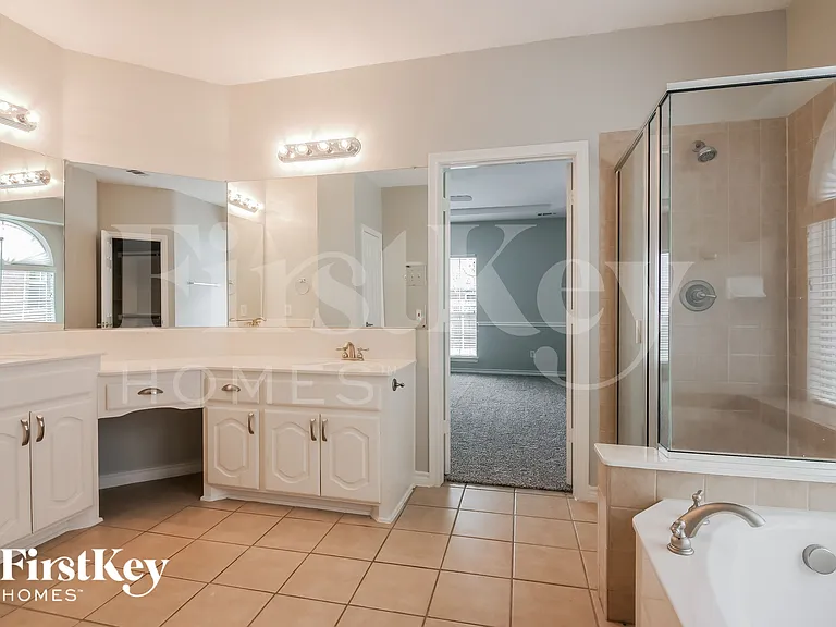 611 Dover Heights Trl — Photo 10