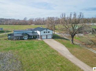 99 Perrytown Rd, Scottsville, KY 42164