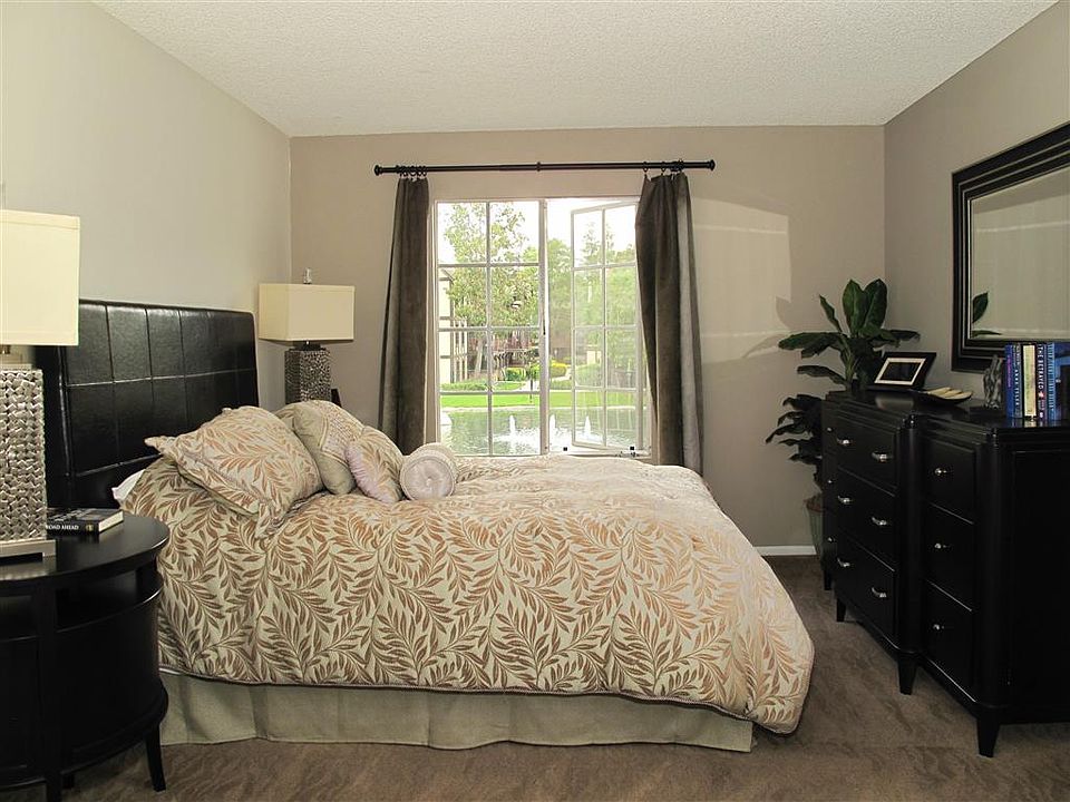 Versailles on the Lake Apartments 3700 S Plaza Dr Santa Ana CA Zillow