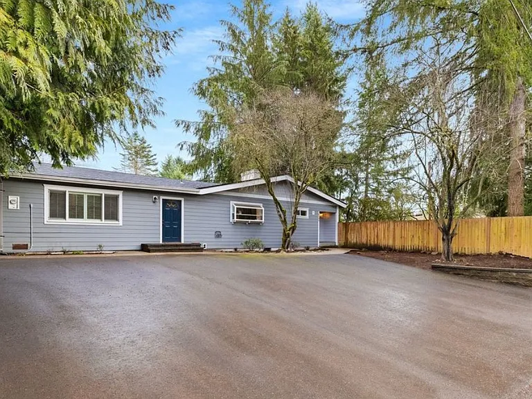 18504 171st Pl NE — Photo 2