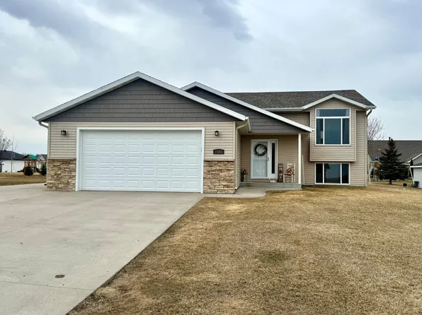 2445 Valley Vw, Hawley, MN 56549