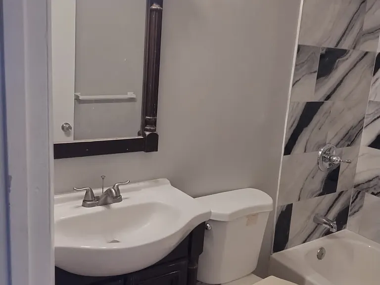 2202 Brookfield Ave #1 — Photo 8