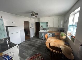 2105 Military Rd, Niagara Falls, NY 14304