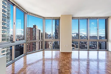 Rented by Chelsea Tower