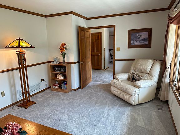 5th image of 11930 Lynch Dr