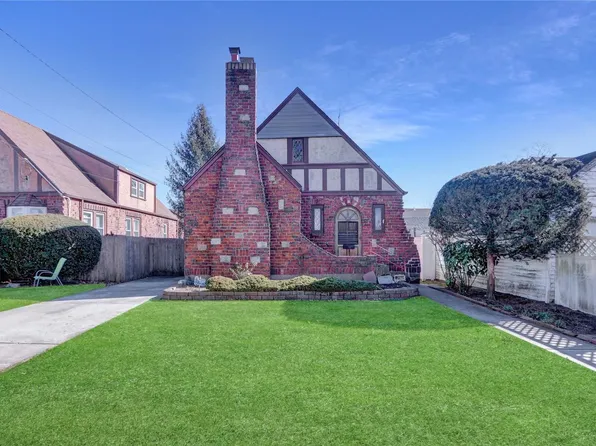 1599 Hawthorne Street, North Baldwin, NY 11510