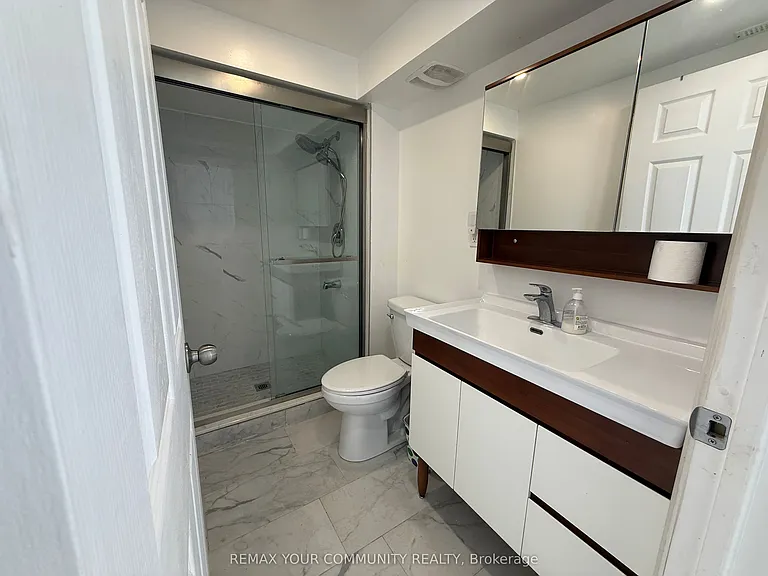 6 Albery Cres — Photo 11