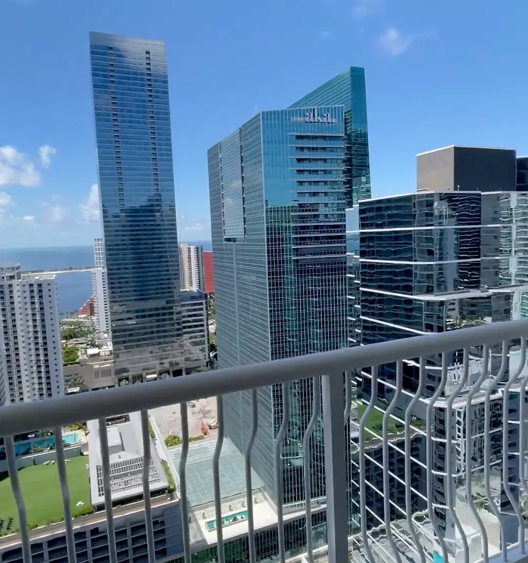 1 bed, 825 sqft, $3,150 — Photo 3