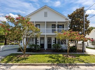126 Ann St, Beaufort, NC 28516