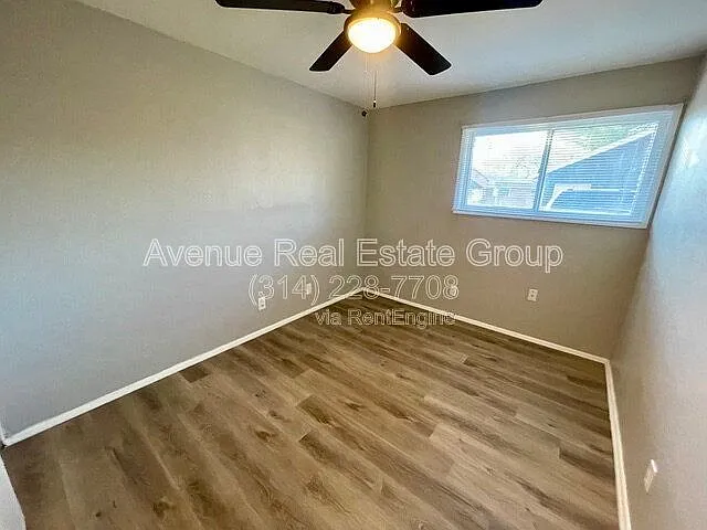 8330 Woodhurst Dr — Photo 6