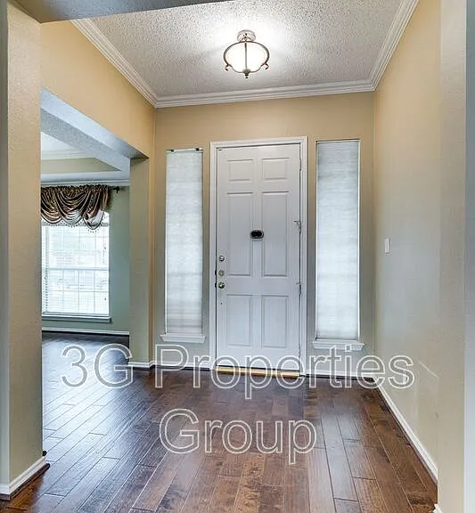 3900 Oak Park Dr — Photo 4
