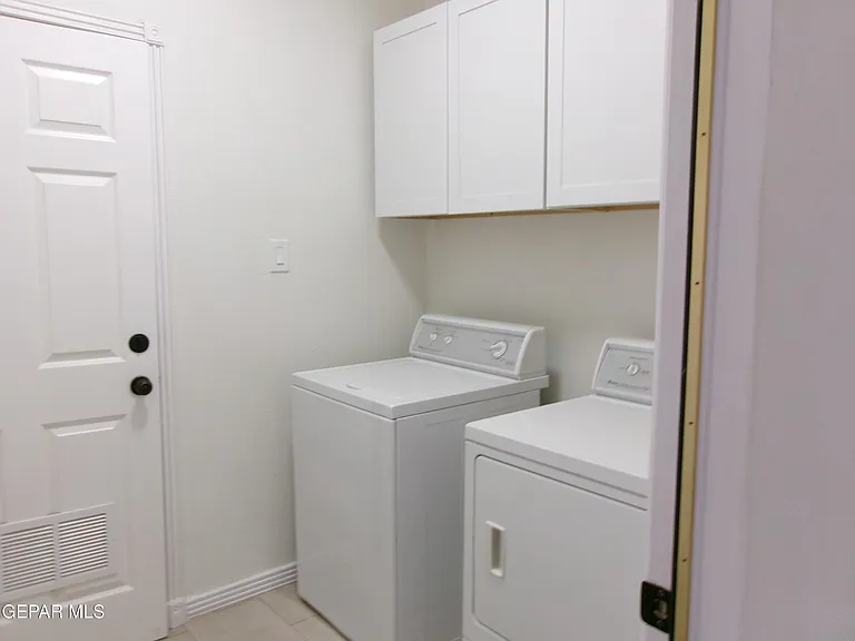 294 Vaquero Ln #B — Photo 25