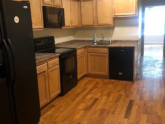 2nd image of 2225 N Park Ave #2
