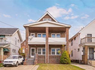 951 Royal Rd, Cleveland, OH 44110
