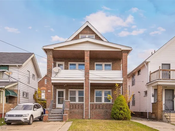 951 Royal Rd, Cleveland, OH 44110