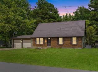 509 Jewel Dr, Clarksville, TN 37042