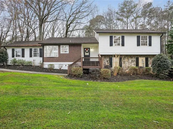 5891 Wright Rd, Dallas, GA 30157