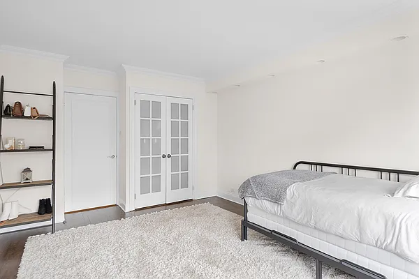 Rented by Oxford Property Group | media 10