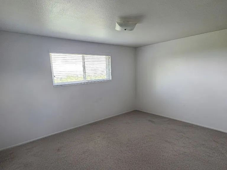 1401 N Peachtree Dr E — Photo 8