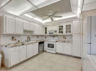 1670 NW 18th Ave APT 202, Delray Beach, FL 33445