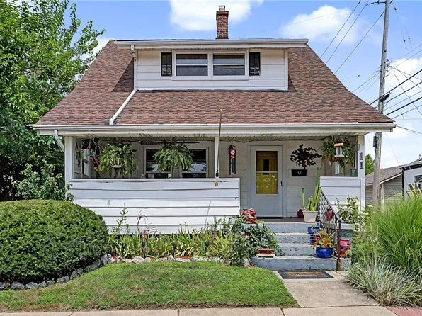11 E Dayton Dr, Fairborn, OH 45324
