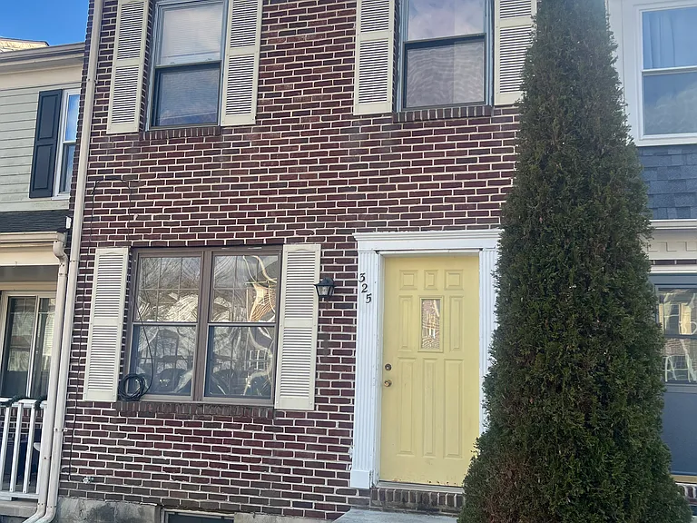 325 Barley Dr — Photo 1