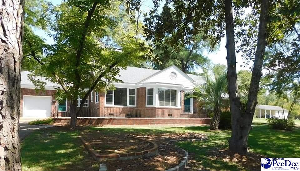1st image of 708 Woodland Dr