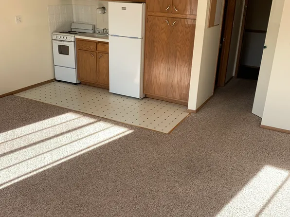 820 Reed Ave #107, Manitowoc, WI 54220