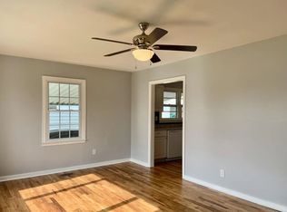 2445 Cecelia Ave, Maryville, TN 37804