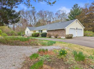107 Ayers Point Rd, Old Saybrook, CT 06475